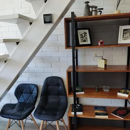 Hom I Hermoso Loft 2Pax En Cerro Baron Y Estacionamiento 2213 Valparaiso Exterior photo