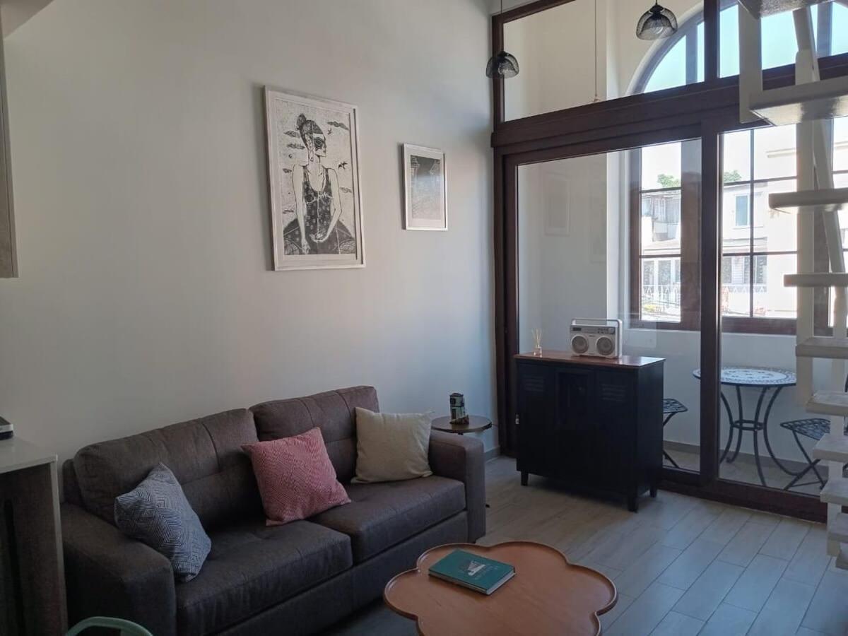 Apartment Hom I Hermoso Loft 2pax En Cerro Baron Y Estacionamiento 2213 *
