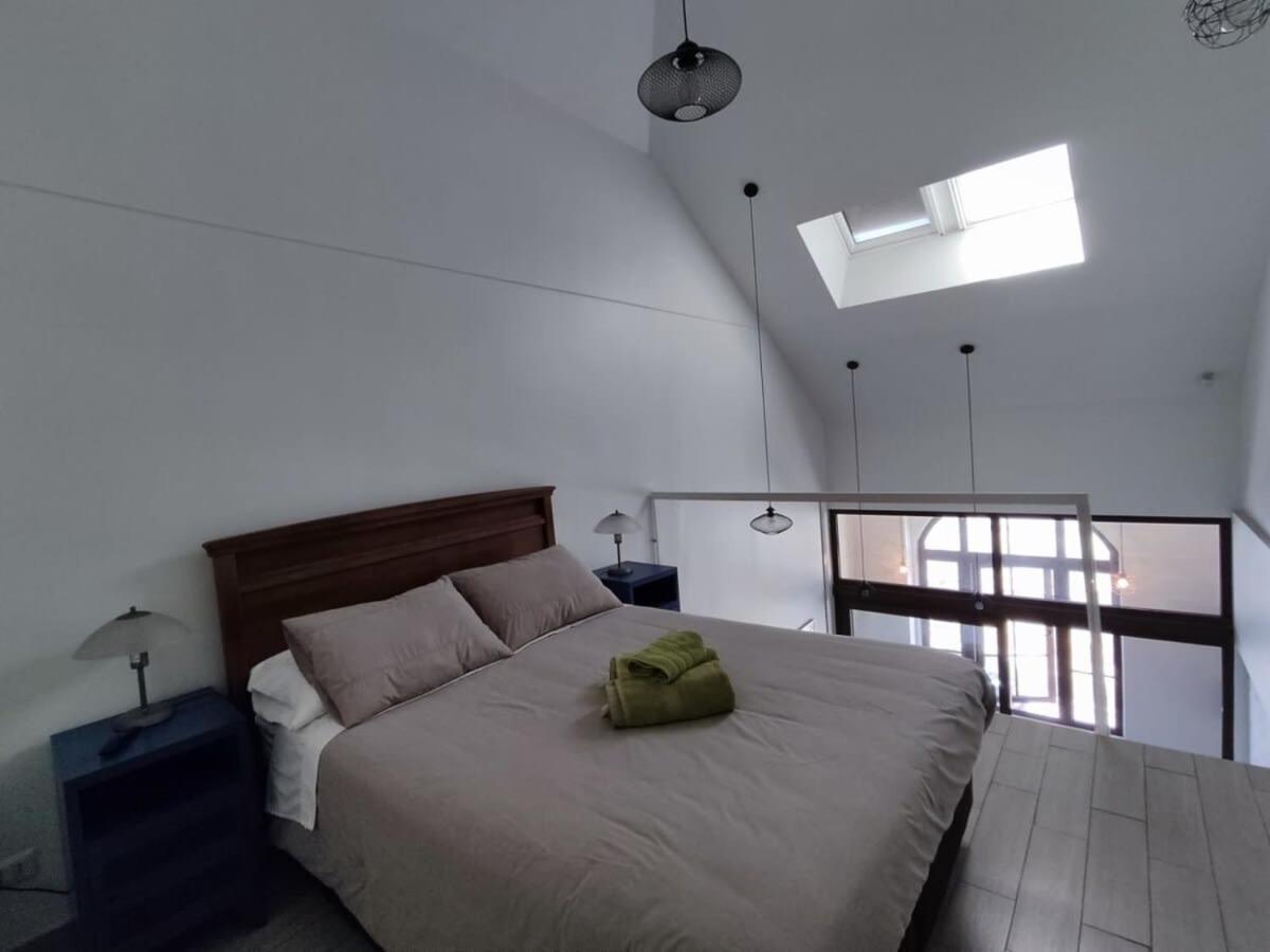 Apartment Hom I Hermoso Loft 2pax En Cerro Baron Y Estacionamiento 2213